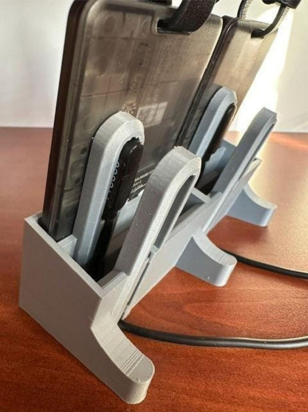 Seeed SenseCap T1000E Charging Stand for 4 Meshtastic Trackers, Custom Name Plates